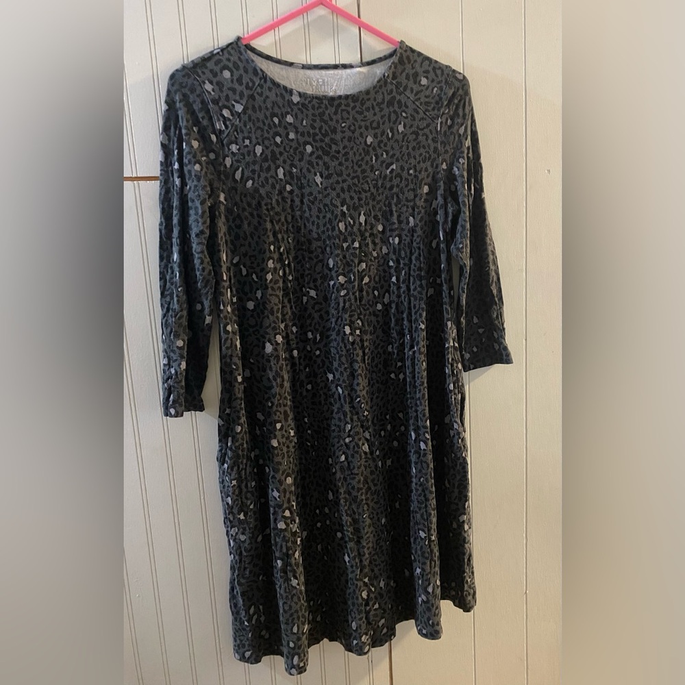 Gray leopard print 3/4 sleeve dress with pockets - Picture 2 of 4